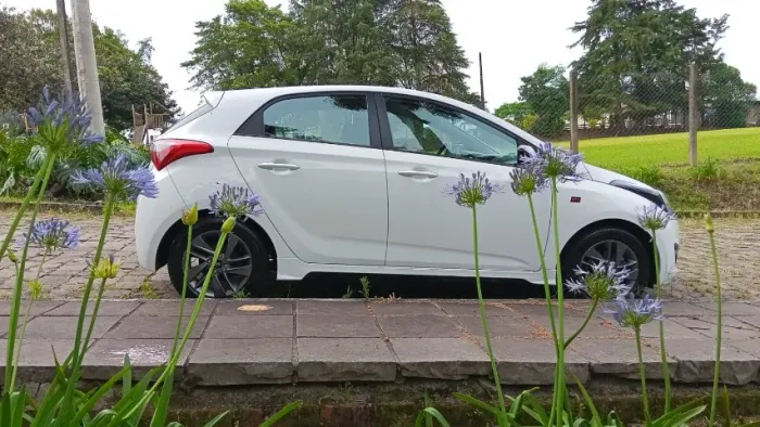 Hyundai HB20 Spicy 1.0 Flex 12V Mec. 2015