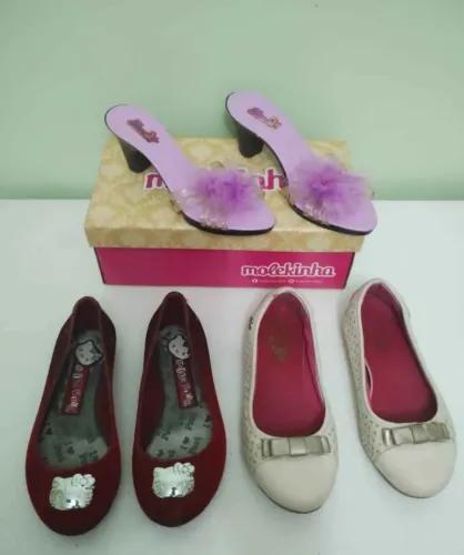 Sapatilha, tamanco T 27, hello Kitty, Pampili, Barbie