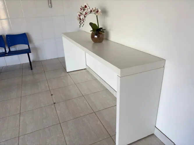 Aparador em MDF 2,2mt x 0,45mt x 0,84mt