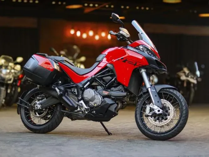 DUCATI MULTISTRADA V2S 900 cc 