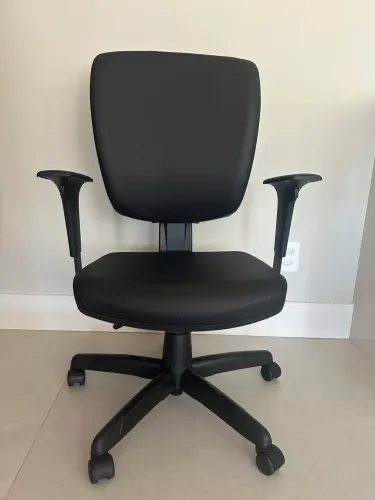 Cadeira de escritório giratória NOVA