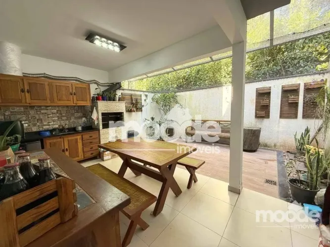 Sobrado com 3 Quartos à venda, 105 m² por R$ 770.000 - Granja Viana - Cotia/SP