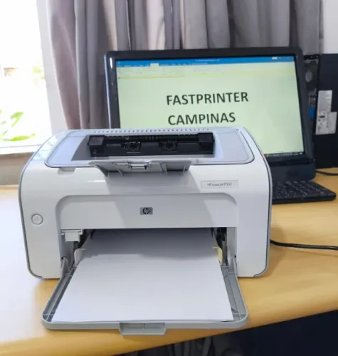 Impressora HP LaserJet P1102 laser toner econômica 