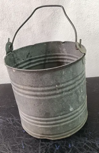 BALDE DE FERRO ANTIGO *ANOS  60* DECORAÇÃO 