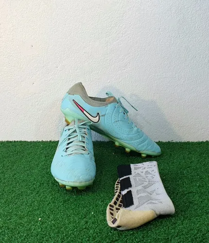 Chuteira Campo n43 - Parcele no Cartao