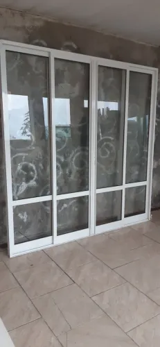 Porta vidro aluminio fechamento tamanho 2.27 de largura por 2.27 a altura