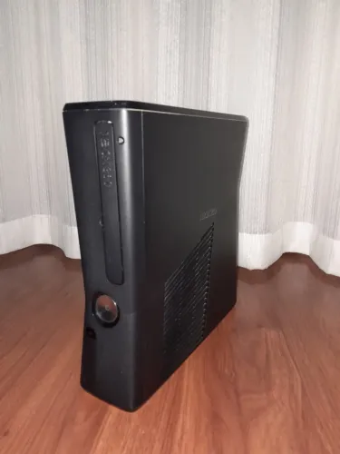 Xbox 360 Slim