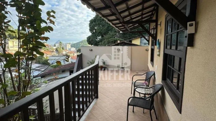 Casa com 4 quartos à venda, 195 m² por R$ 950.000 - Fátima - Niterói/RJ