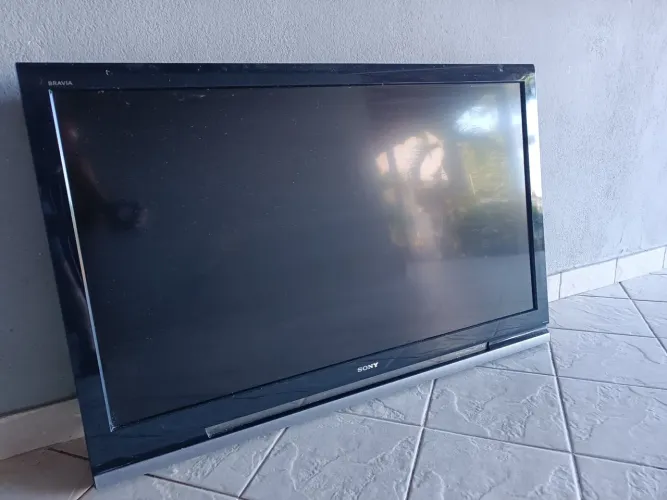 Tv SONY 52 POLEGADAS pra retirar peças