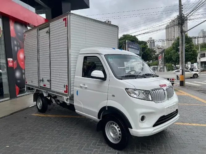 Shineray TLux T30 a alternativa inteligente ao Fiorino!