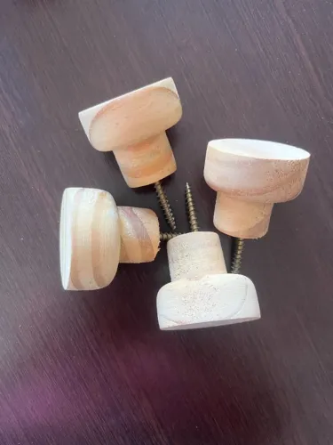 Cabideiros Madeira 4 unidades - Metro Saude