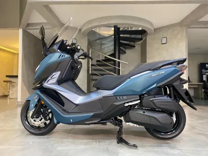 X-max - Cruisym 300 ABS - 2026 -Lançamento / Faby