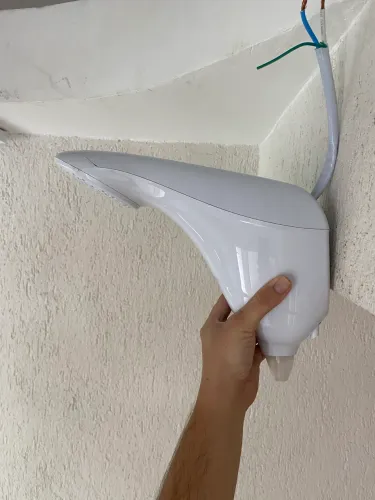 Chuveiro Elétrico Eletrônico 220V 7500w Branco Redondo Foz Equation