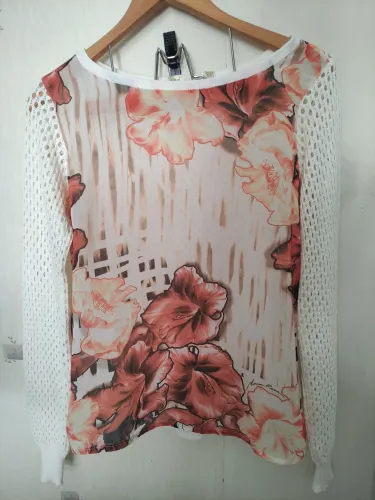 Morena rosa blusa trico
