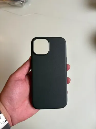 Capa de couro para iPhone 15 com Magsafe - Verde Musgo