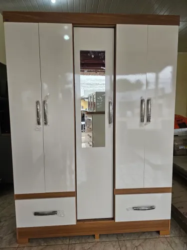 Guarda roupa casal novo