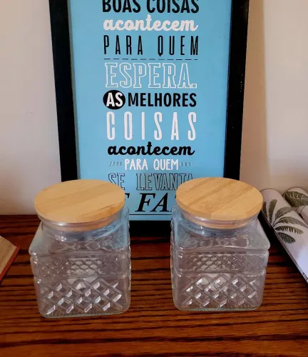 Potes de Vidro com Tampa de Bambu - Lindos!