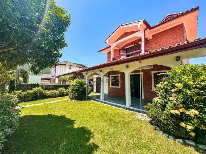 Casa de Condomínio com 7 quartos, Condomínio Lagoinha, Ubatuba - R$ 2.29 mi, Cod: 2551