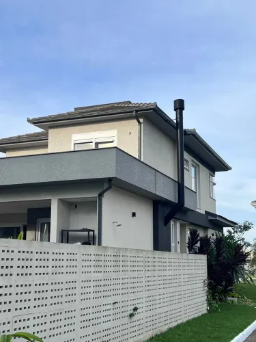 Bela casa em condominio, Campeche- Floripa.