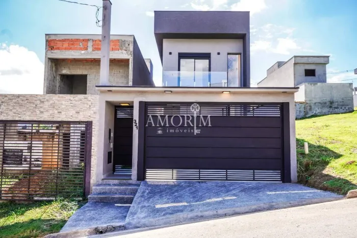 CASA À VENDA COM 3 SUÍTES 2 VAGAS E PISCINA EM SANTANA DE PARNAÍBA