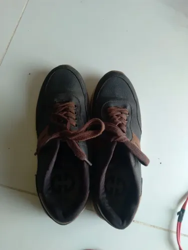 Tênis Masculino Casual Confortável - Marrom e Preto