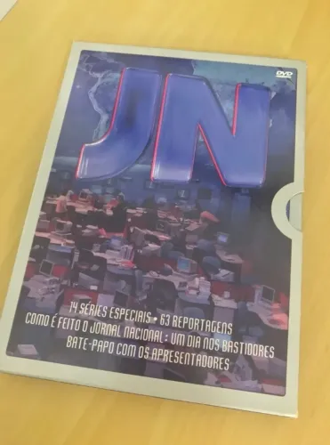 Dvd + Livro - Jornal Nacional - A Noticia Faz Historia