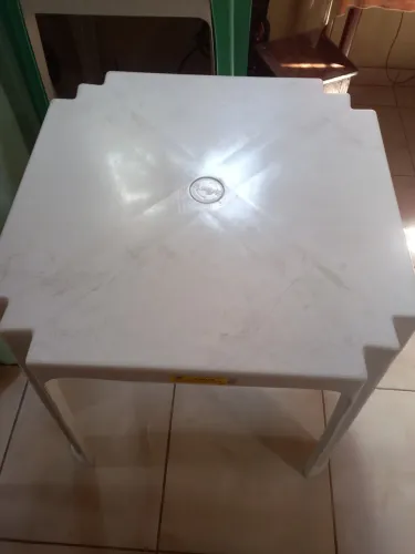Mesa de plástico novas 120.