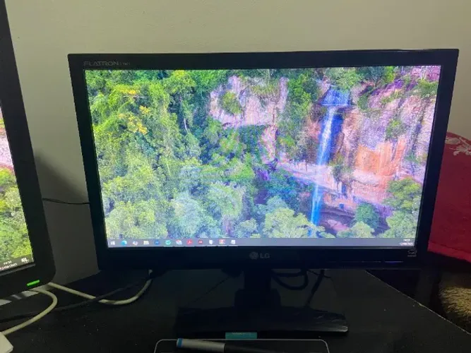 Monitor LG Flatron E1941c 18,5 polegadas Led Lcd Wide Vga