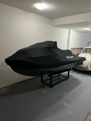 Berço de jetski