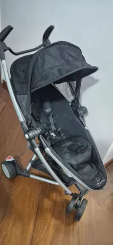 Carrinho Quinny Zapp Xtra 2 Preto. Semi Novo | Compacto, Leve e Premium