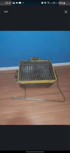 Desapego de sofá, churrasqueira e tanque 