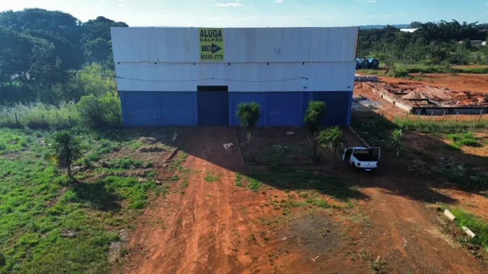 ALUGO GALPAO BR 070 AO LADO FLORICULTURA 