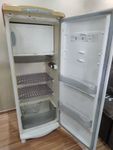 Geladeira 250R$