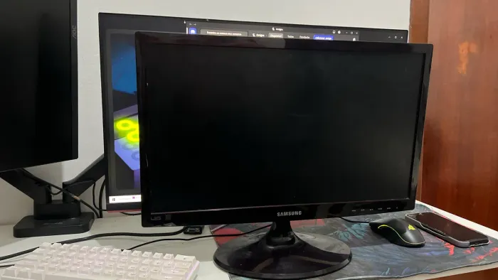 Vendo monitor por 200,00
