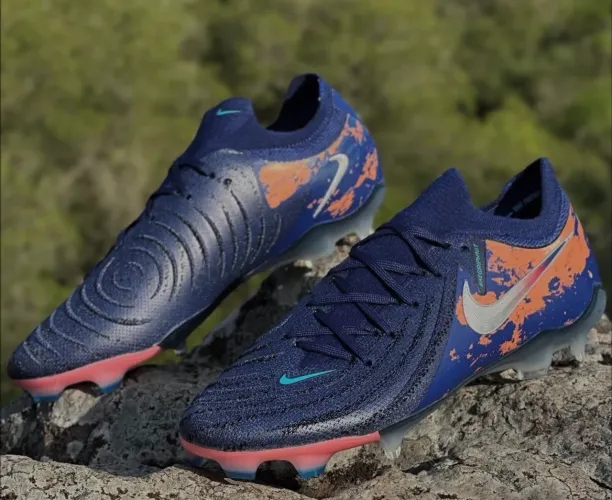 Chuteira Nike Phantom Nº43