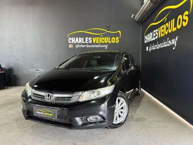 Honda Civic Sedan LXS 1.8/1.8 Flex 16V Mec. 4P 2013