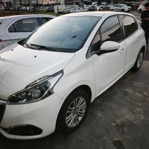 Peugeot 208 Allure 1.2 Flex 12V 5P Mec. 2018