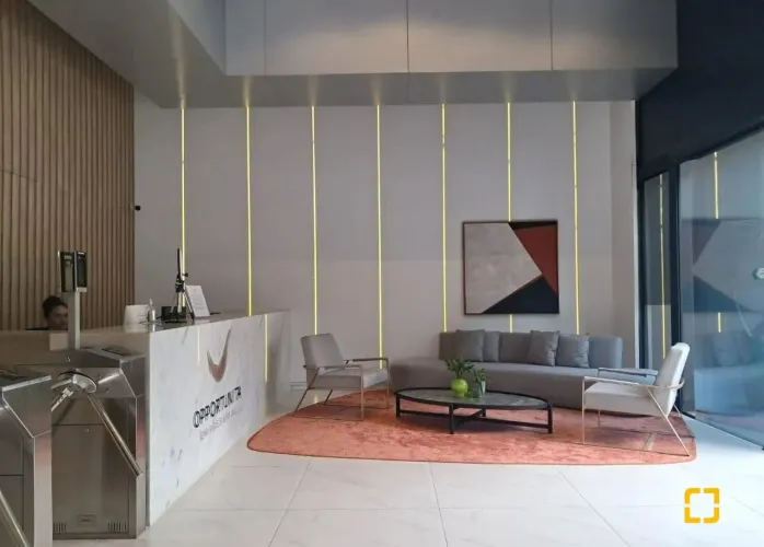 Sala Comercial em Saco Dos Limões