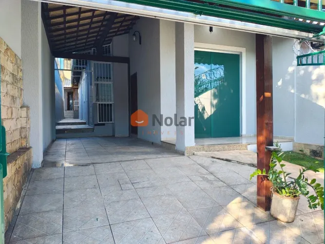 Casa de 03 quartos com suíte e área gourmet para venda no bairro Santa Mônica em Belo Hori