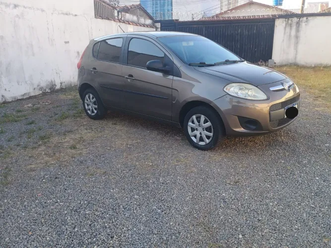 Fiat Palio Attractive 1.0 EVO Fire Flex 8V 5P 2012