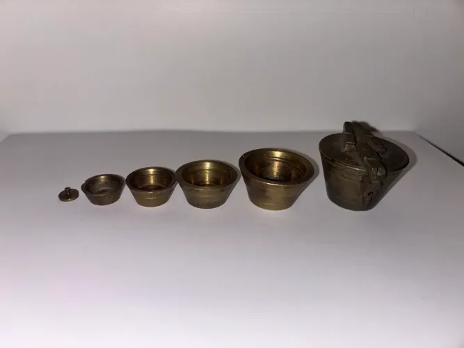 Quinteiros de bronze - Brasil Colônia 