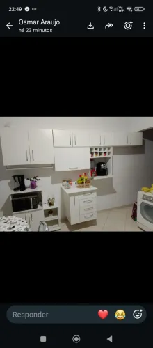 Armário de cozinha todo em madeira planejada