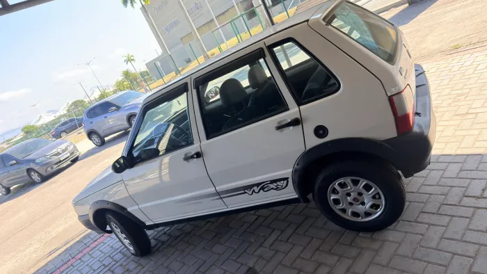 Fiat Uno Mille WAY Economy 1.0 F.flex 4P 2010