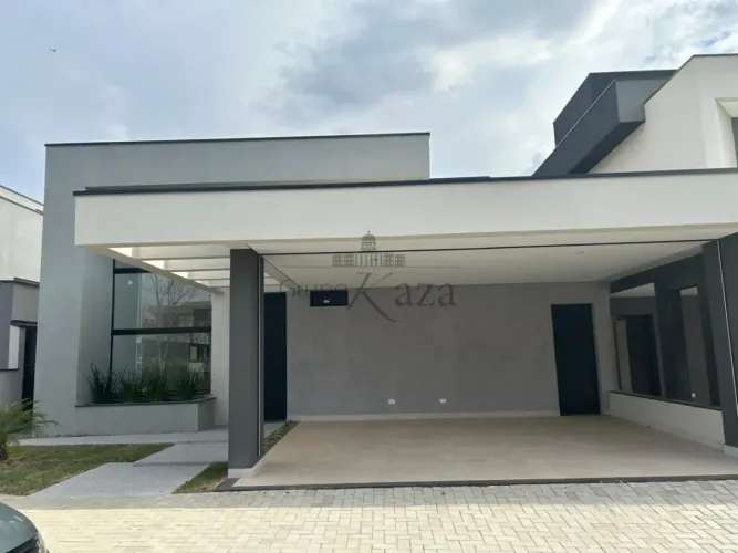 Oportunidade - Casa em Condomínio - Reserva Aruanã - Loteamento Floresta - 3 Suítes - 168m