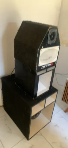 Vendo estrutura de som automotivo do jeito que tá na foto