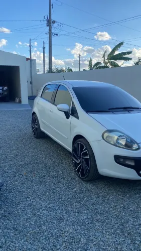 Fiat Punto Attractive 1.4 Fire Flex 8V 5P 2016
