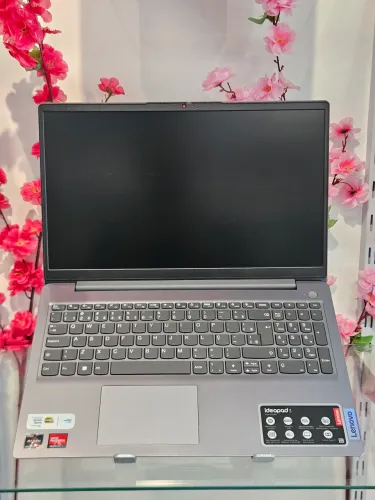 Notebook Lenovo Ryzen 5 5500u 8GB 736GB SSD