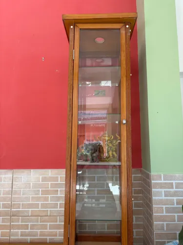 Cristaleira para sala 