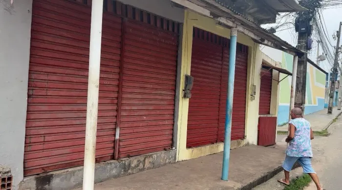 VENDO TRÊS (03) PONTOS COMERCIAIS EM PERFEITO ESTADO!