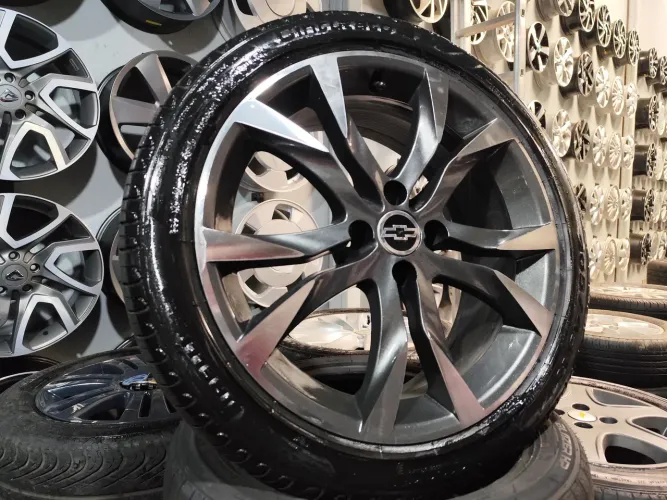 Rodas aro 17" SCORRO GM Chevrolet+ Pneus 205/45 R17"- Aceito Cartão